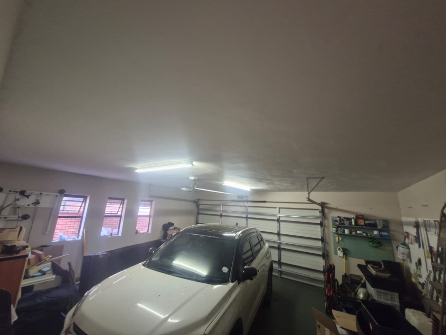 5 Bedroom Property for Sale in Kathu Northern Cape